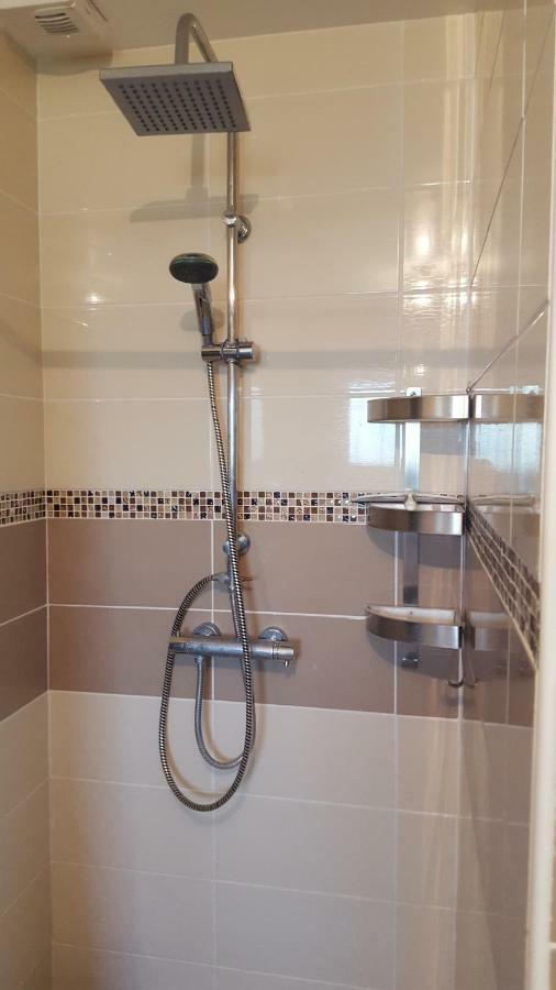 2 Vraies Chambres Privees Au Calme Dans Villa De Campagne Plain-Pied 105M2 Avec Piscine A Montfaucon Montfaucon  Eksteriør bilde